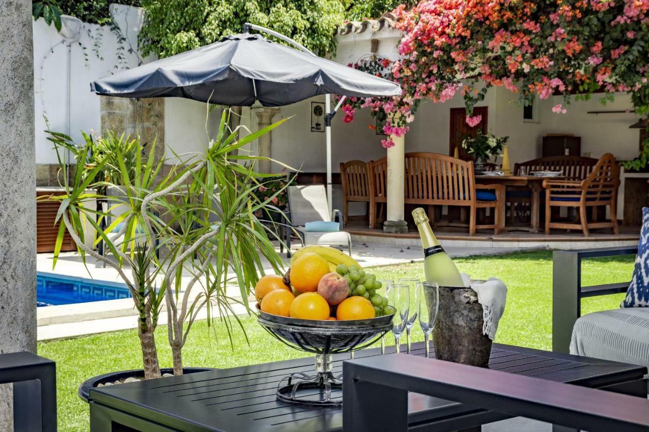 Villa Casakhan, Beautiful Luxury Villa, Марбелья Экстерьер фото